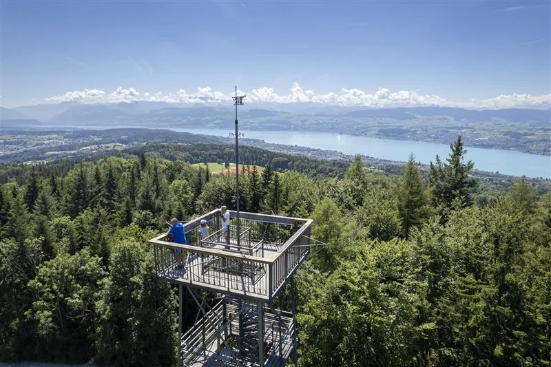 Aussichtsturm Pfannenstiel, Hochwacht. Foto: Michael Trost / Tamedia AG.